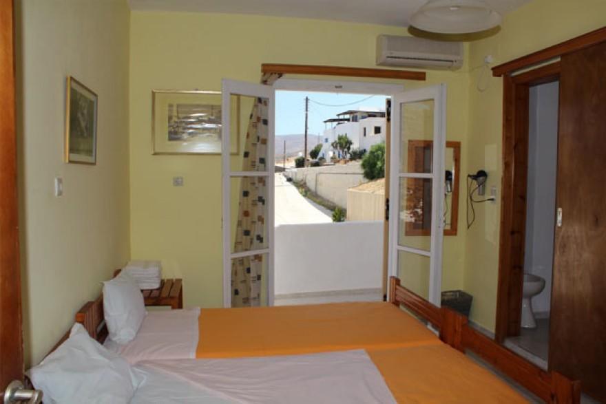 Pension Penelope Ios Chora Room photo